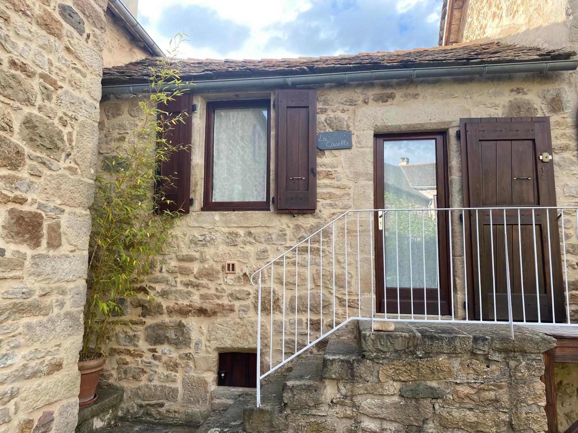 Les Caselles, Gite Et Maison D'Hotes Saint-Beauzely Exterior foto